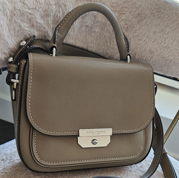 Marc Jacobs Taupe Leather Women's Bag - Picture 5 of 16
